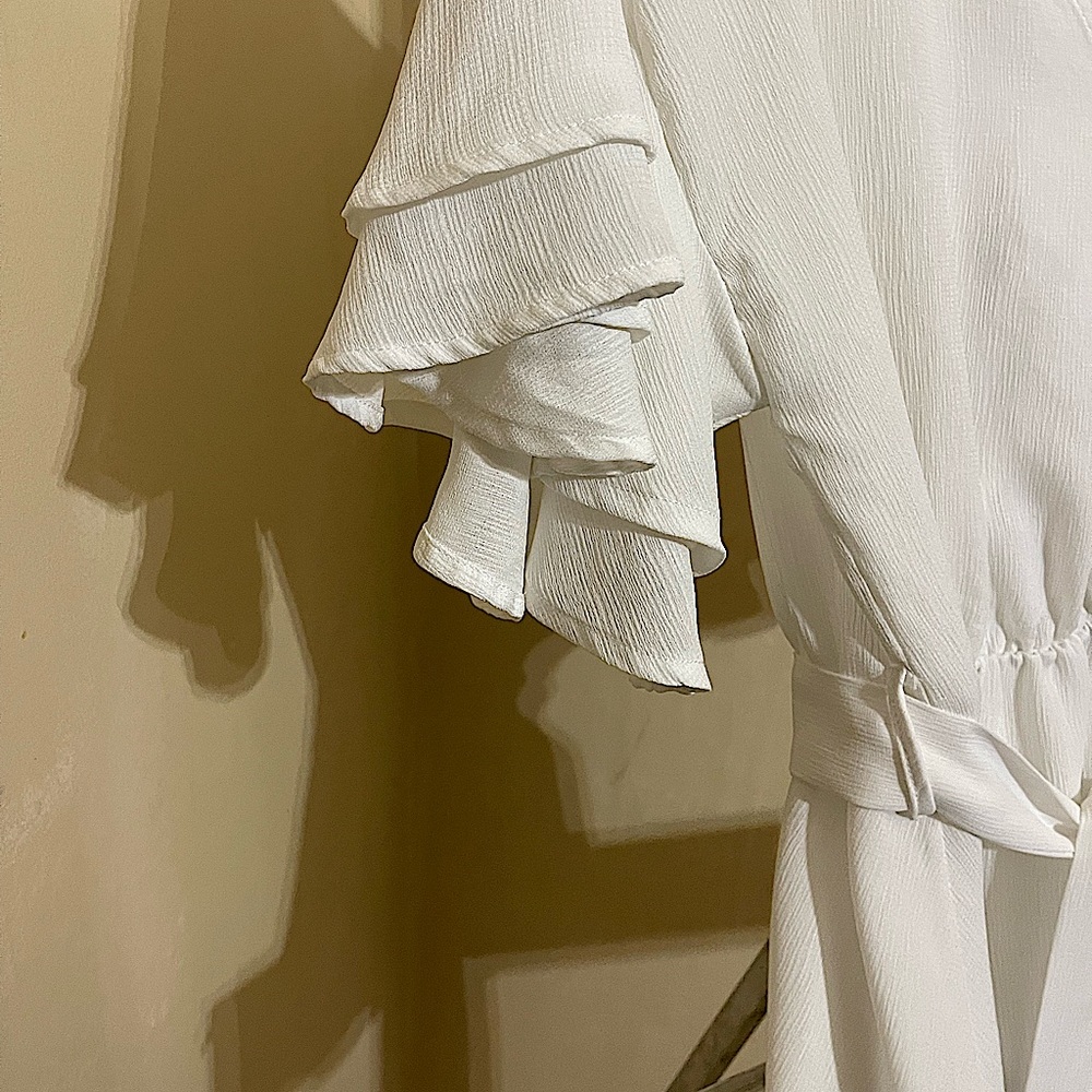 RUFFLE SHORT SLEEVE WOMENS TOP - Picture 2 of 8
